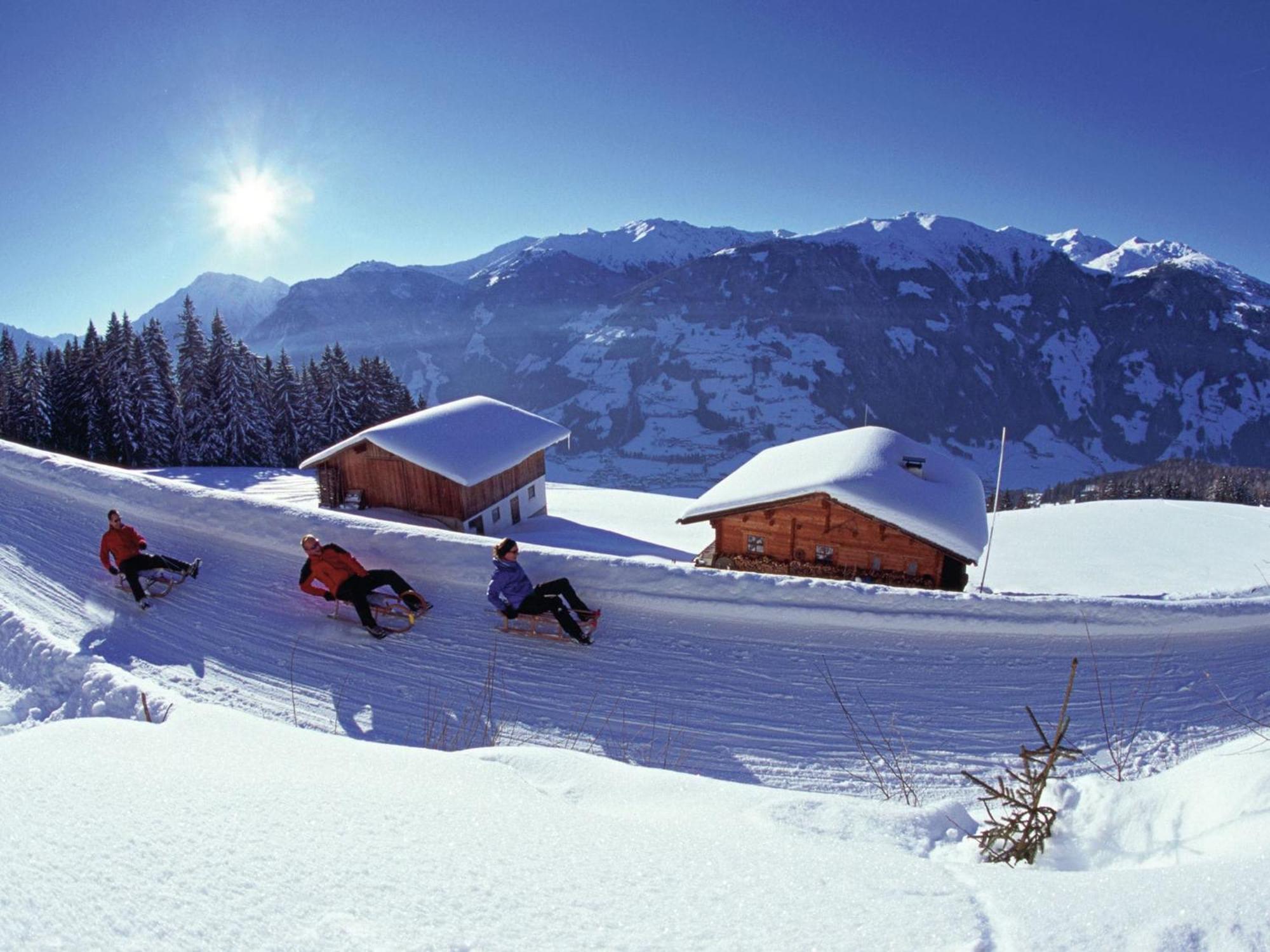Spacious Holiday Flat Close To The Ski Area Uderns Zewnętrze zdjęcie