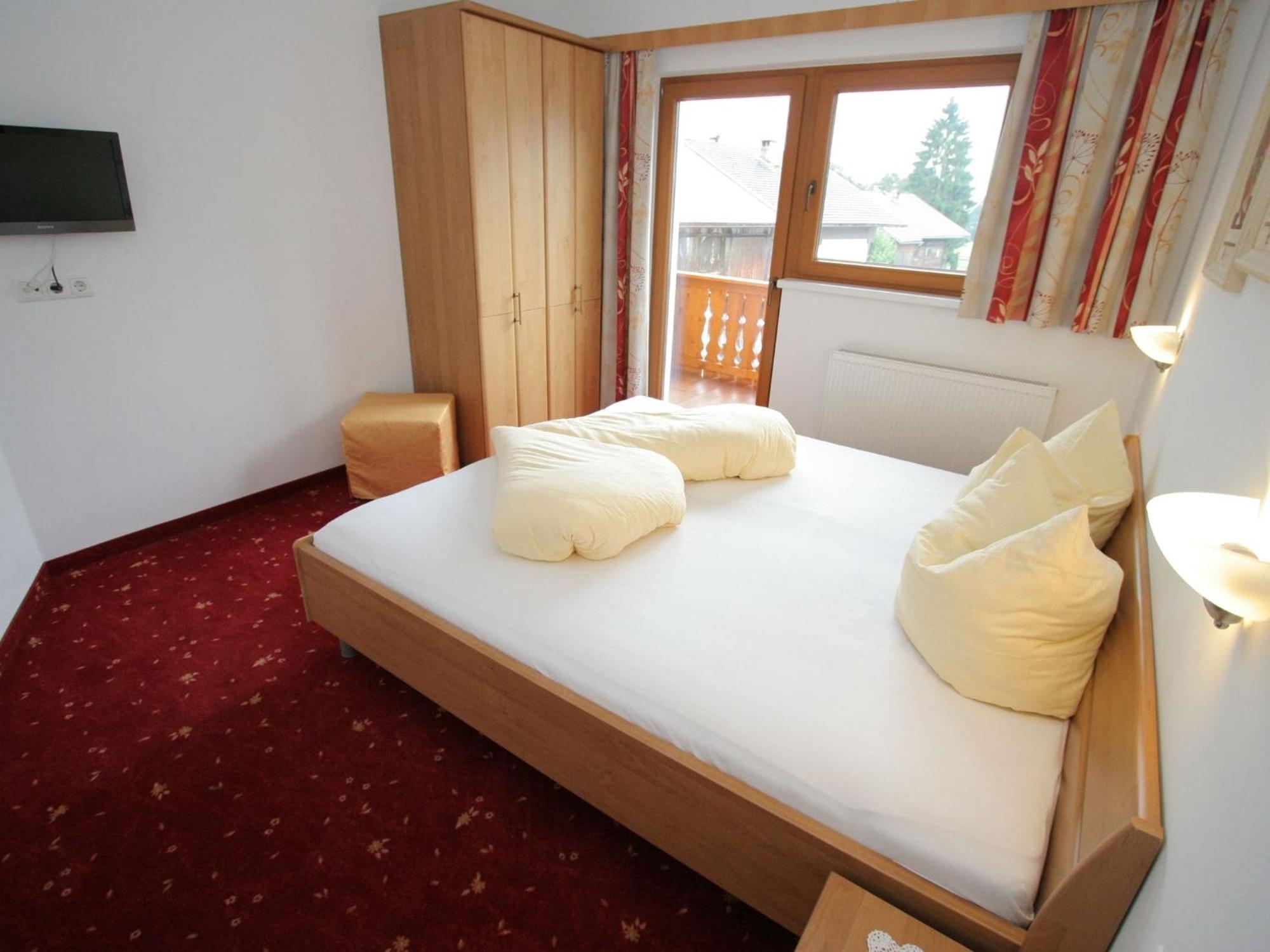 Spacious Holiday Flat Close To The Ski Area Uderns Zewnętrze zdjęcie