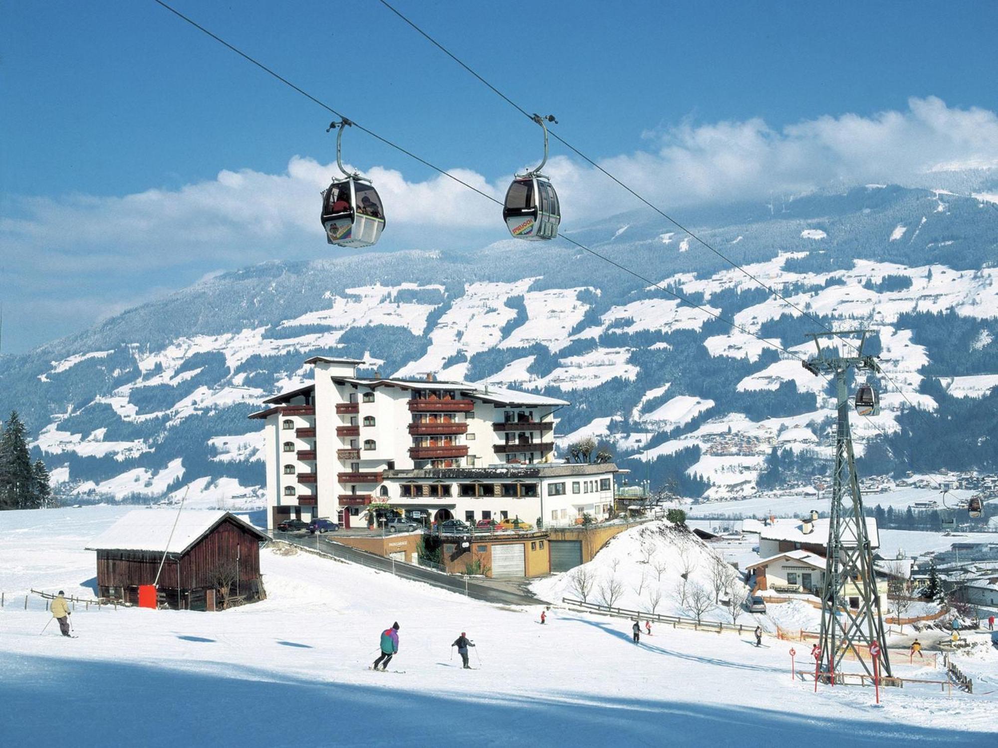 Spacious Holiday Flat Close To The Ski Area Uderns Zewnętrze zdjęcie